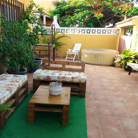 Holiday Calle Los Geranios